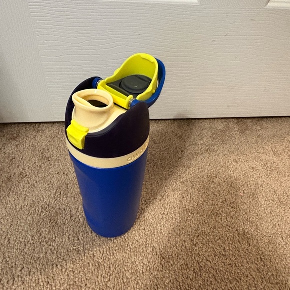 Owala stainless Steel water bottle - Picture 4 of 4